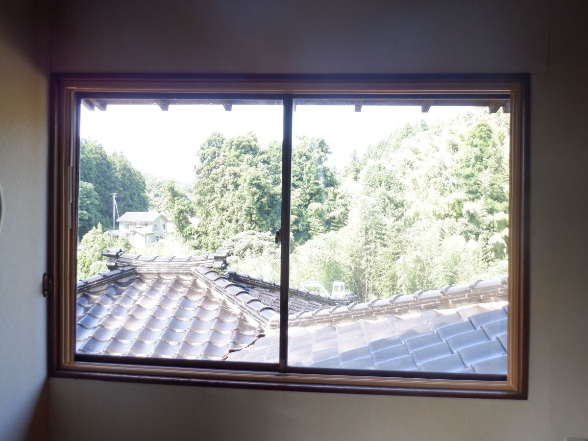 断熱性能グンとUP 壁を壊さず窓だけを新品に！in 三島郡の施工事例