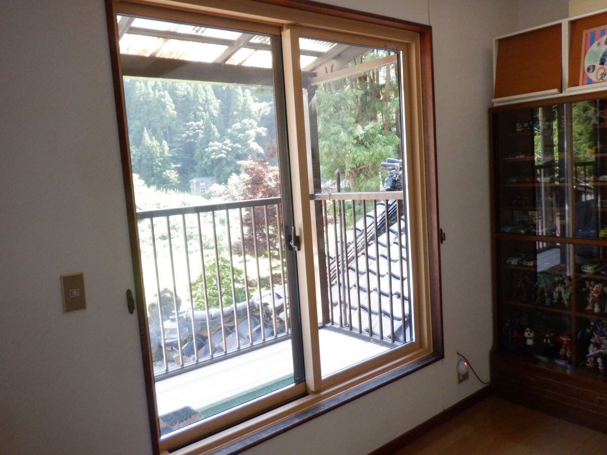 断熱性能グンとUP 壁を壊さず窓だけを新品に！in 三島郡の施工事例