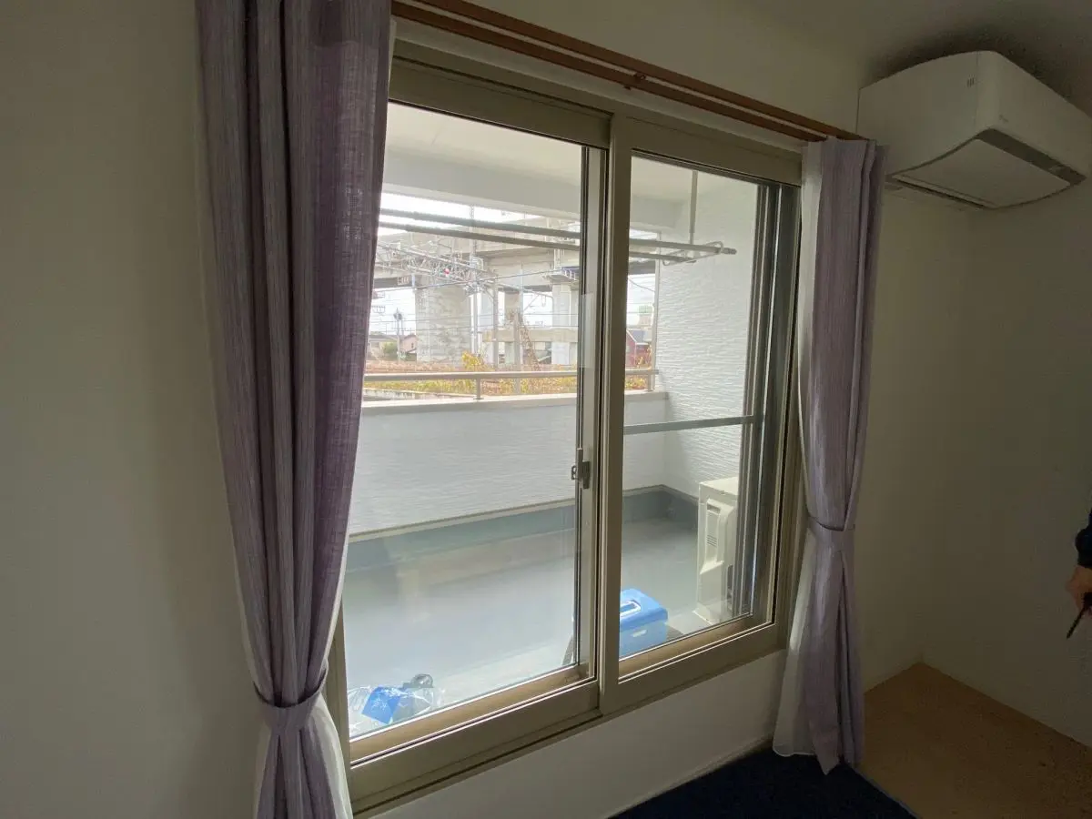 電車の通過音を防ぐ内窓プラスト施工 in 新潟市の施工事例