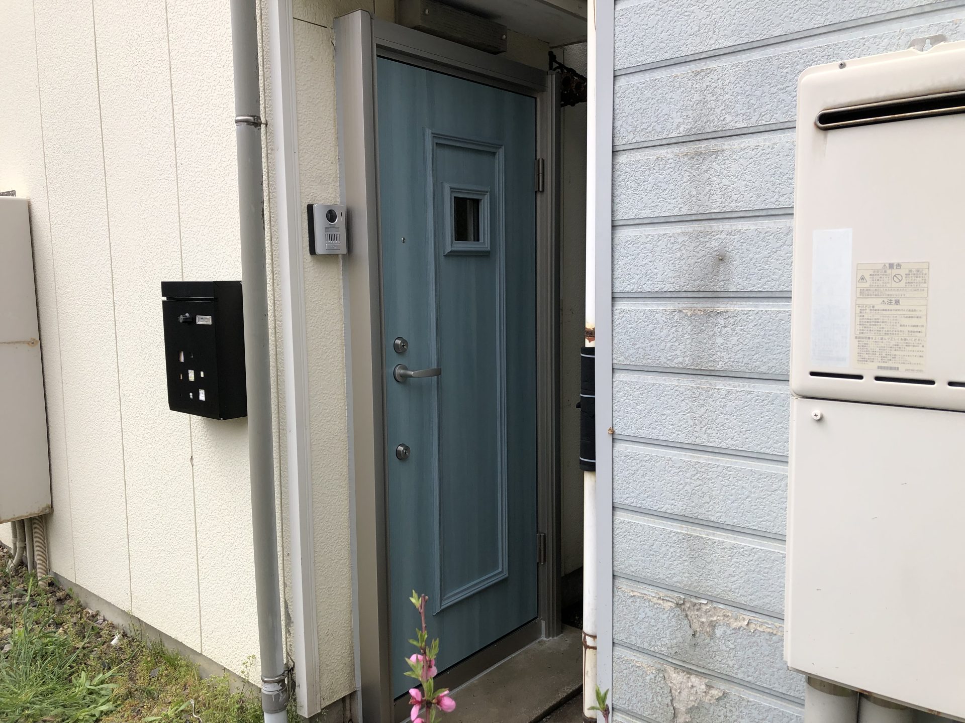 新潟市　勝手口をメインの出入り口へリフォームの施工事例