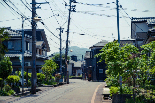 長岡市での玄関ドア交換で費用を抑え満足度100％の事例