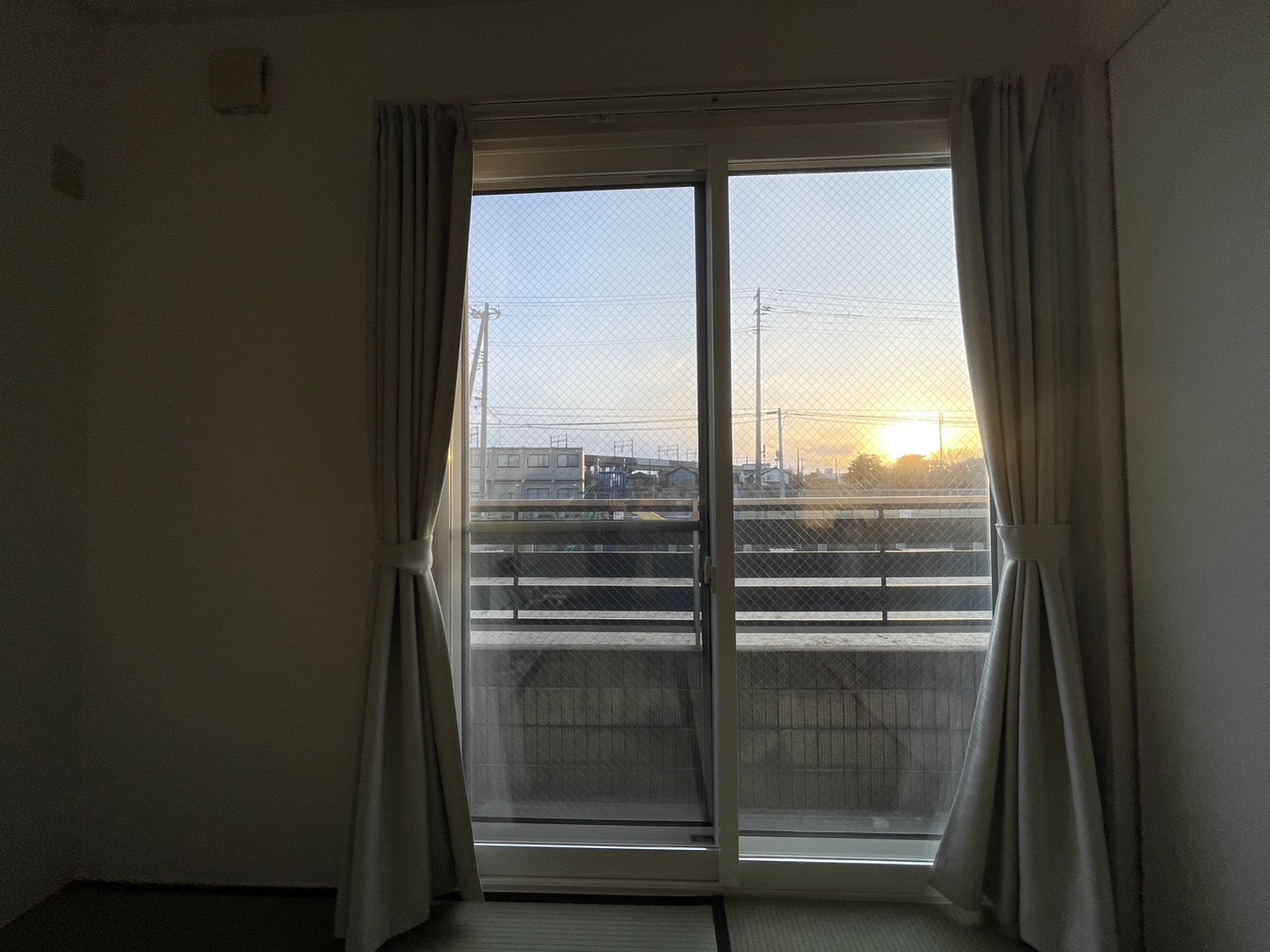 新潟市　内窓の設置でお部屋を暖かくの施工事例