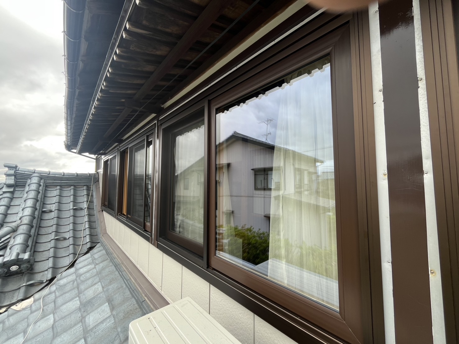 【新潟市】先進的窓リノベを活用した古い窓の交換・断熱性をUP！　YKKAPマドリモの施工事例