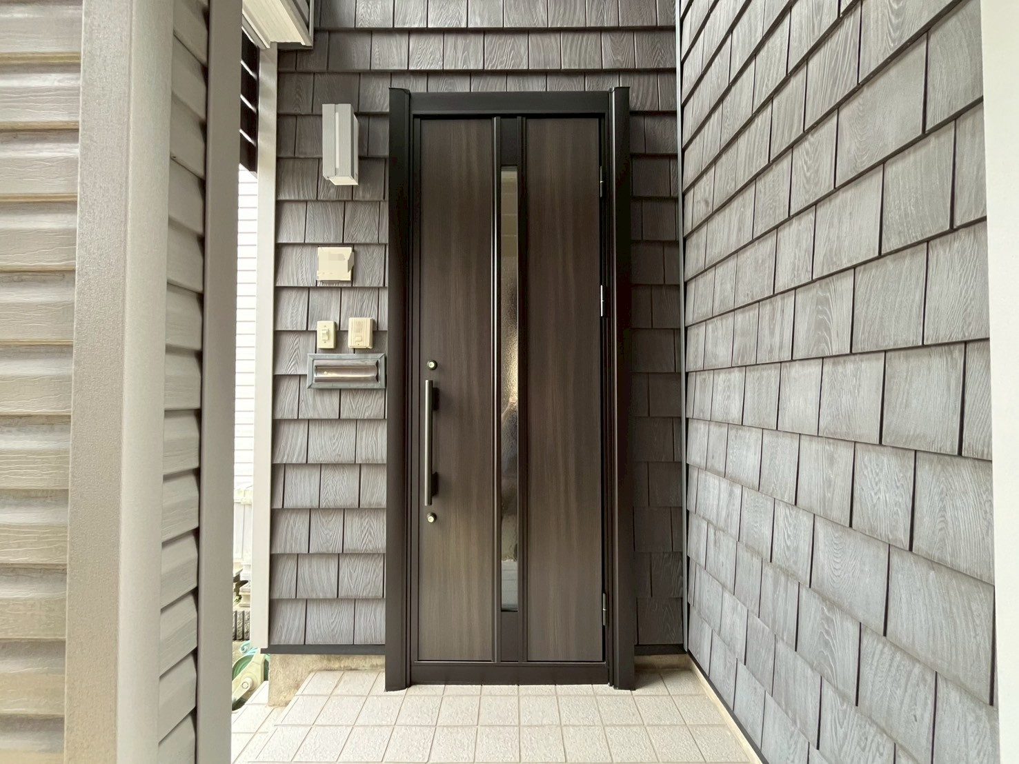 【新潟市】　ドアの傷をきっかけにリフォーム！　YKKAPドアリモ　F03の施工事例