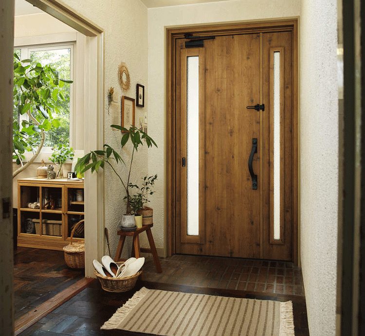 土間工事と玄関ドアの交換をした玄関